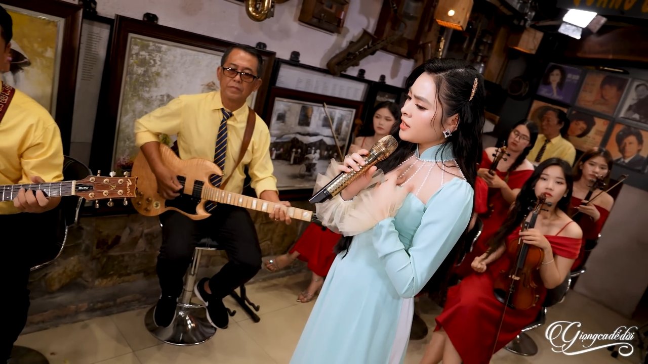 Cô Hàng Xóm   Thu Hường   Bài Hát Mới Nhất 2025